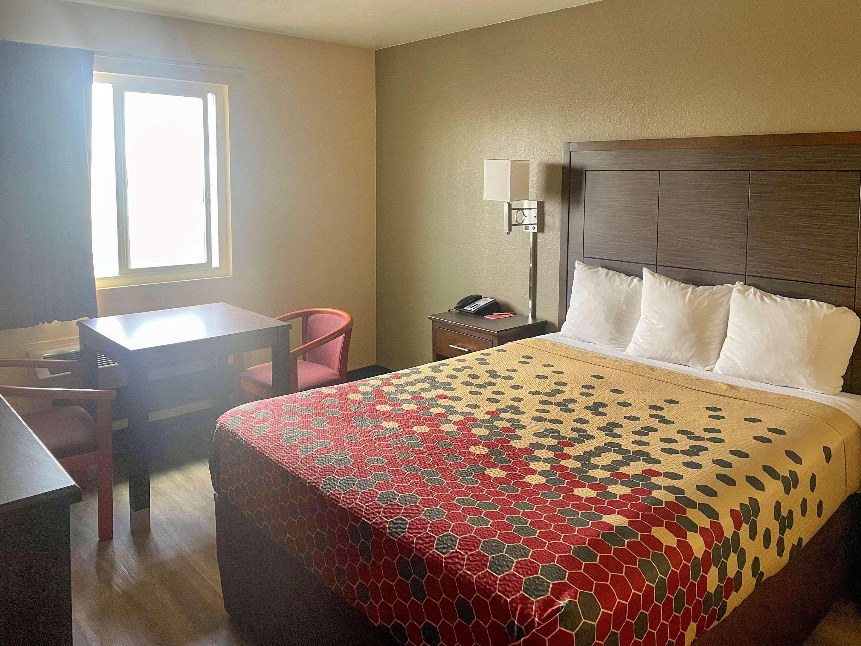 Econo Lodge Inn & Suites Corning Exterior foto